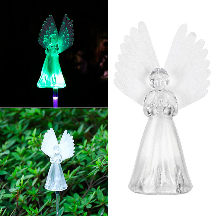 Solární lampa funguje automaticky - nabíjí se sluneční energií během dne a začne svítit při soumraku!
