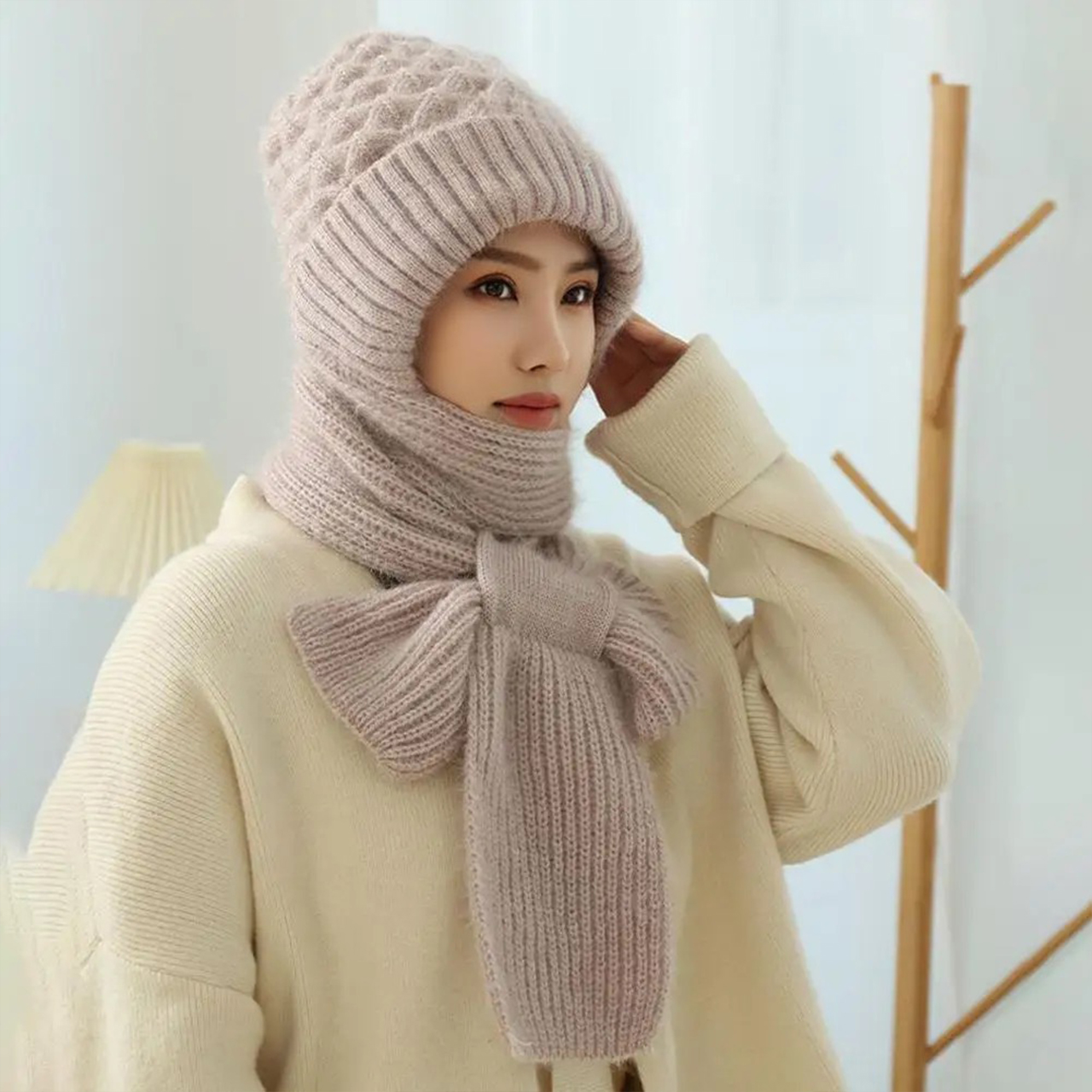 CapScarf, dámská zimní čepice se šitým šálkem - Image 2