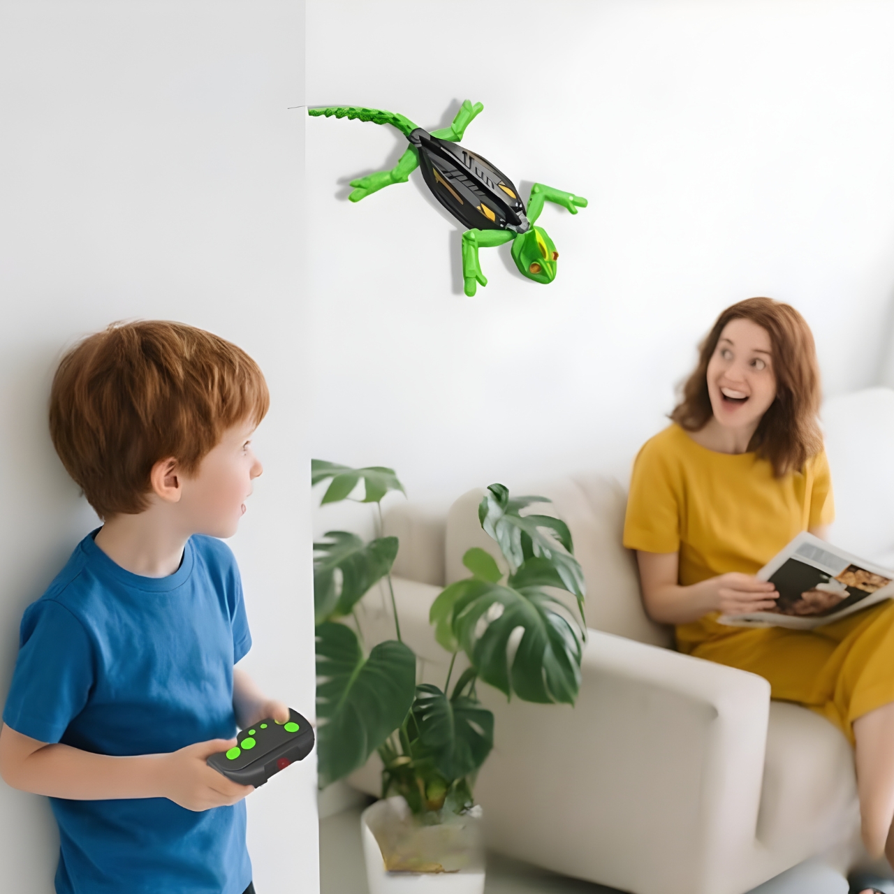 Gecko, dálkově ovládaný ještěr, který leze po podlahách a stěnách - Image 9