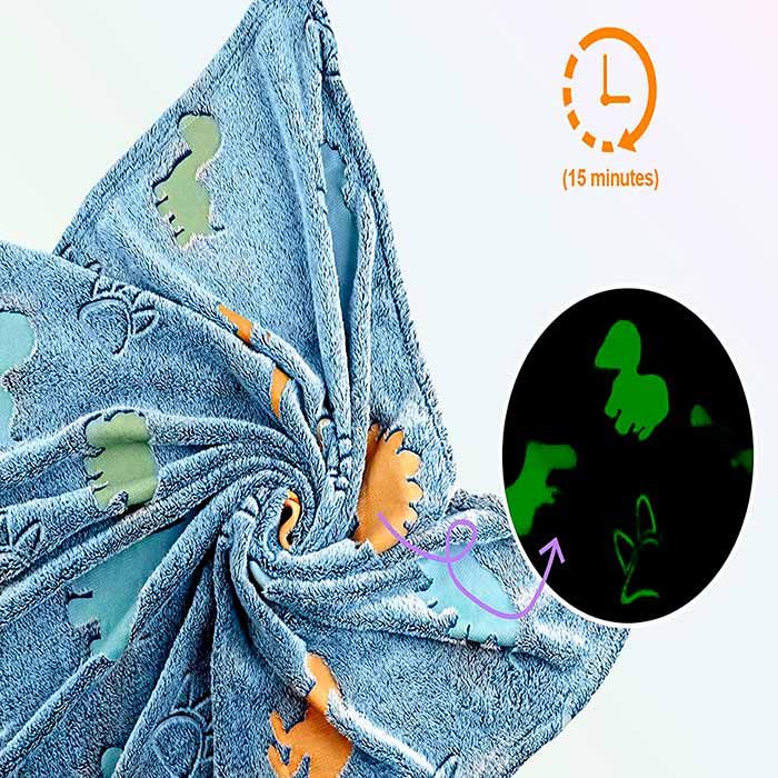 Glow Blanket je perfektní volba na dárek, protože je velmi užitečná a děti ji milují, protože svítí ve tmě!