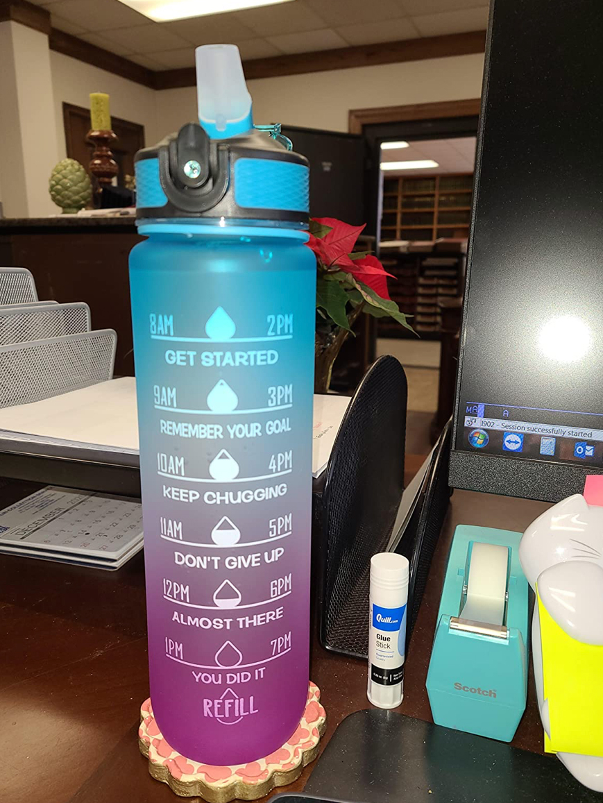 MotivationalBottle, láhev na vodu s motivačními verši a časovými značkami (1000 ml) - Image 10