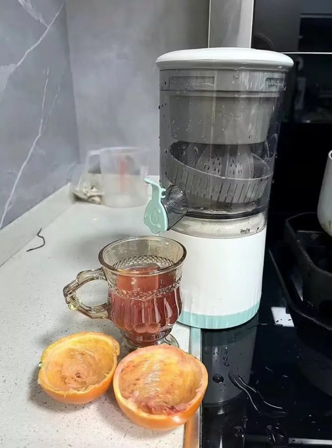 ProJuicer, odšťavňovač na citrusy a jiné ovoce - Image 9