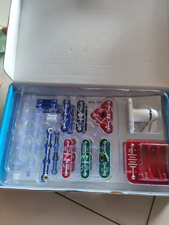 ScienceKit, didaktická hračka, kde dítě se učí základy elektřiny (17-dílný svět) - Image 10