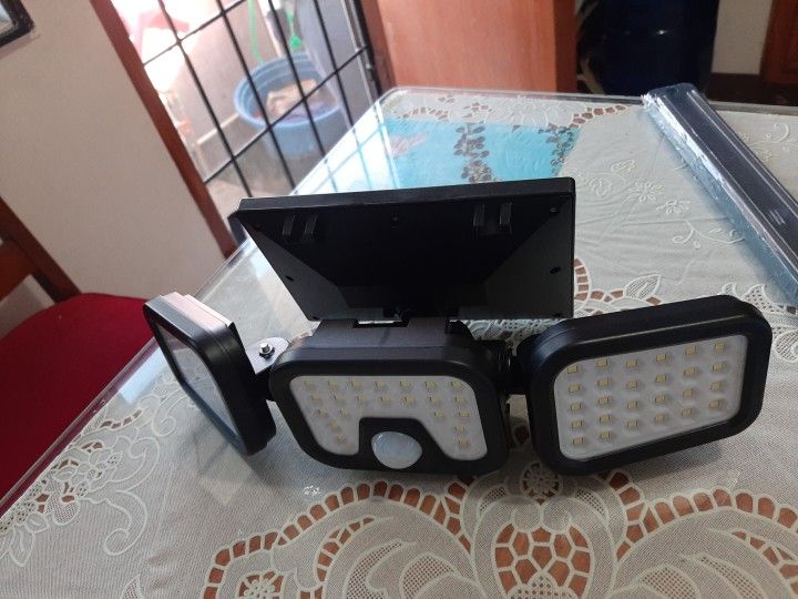 TripleSolar 3-stranná solární lampa - Image 10